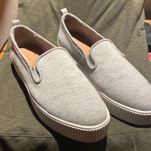 High grey shoes